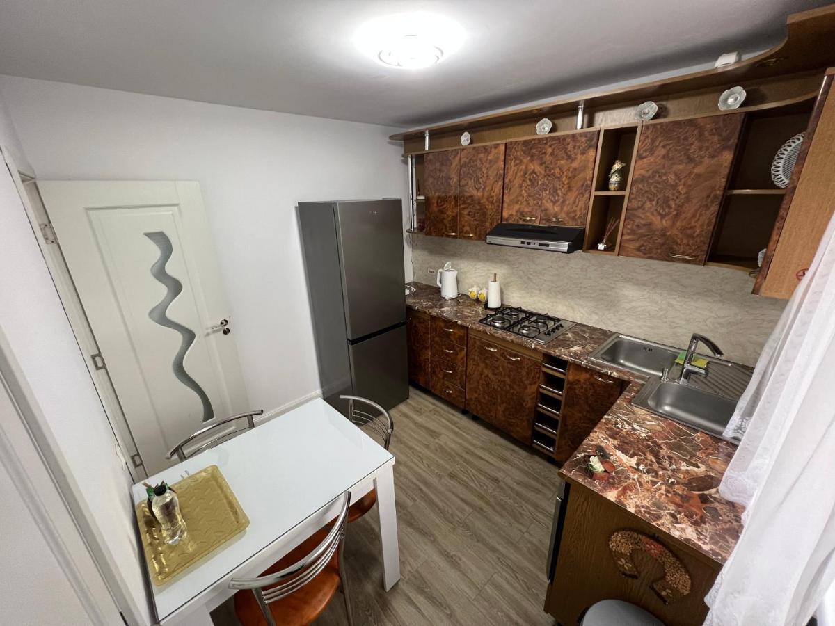 Apartamento Rov Suceava Exterior foto